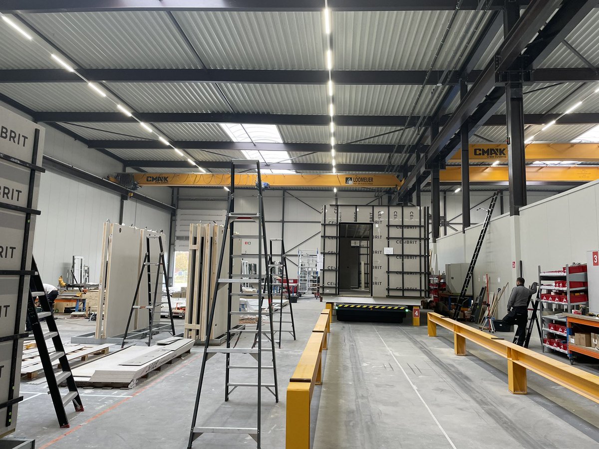 Deze week met <a href="/jeroenhatenboer/">Jeroen Hatenboer</a> bij #hodes #anthonyterharmsel gevoeld hoe nodig het is dat we nieuwe creatieve concepten gaan proeven in onze ruimtelijke praktijk zodat we woningmarkt en arbeidsmarkt verlichten. Dank jullie wel en laten we samen op pad gaan! Wie gaat mee?