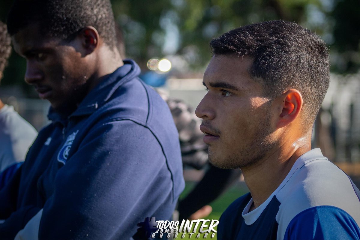 fcinterqro's tweet photo. 𝐂𝐎𝐍 𝐃𝐄𝐓𝐄𝐑𝐌𝐈𝐍𝐀𝐂𝐈𝐎́𝐍 𝐘 𝐅𝐔𝐄𝐑𝐙𝐀 🔵⚫️
#TodosSomosInter #TodosSomosQueretaro #rostros https://t.co/cumxN7Bj0c