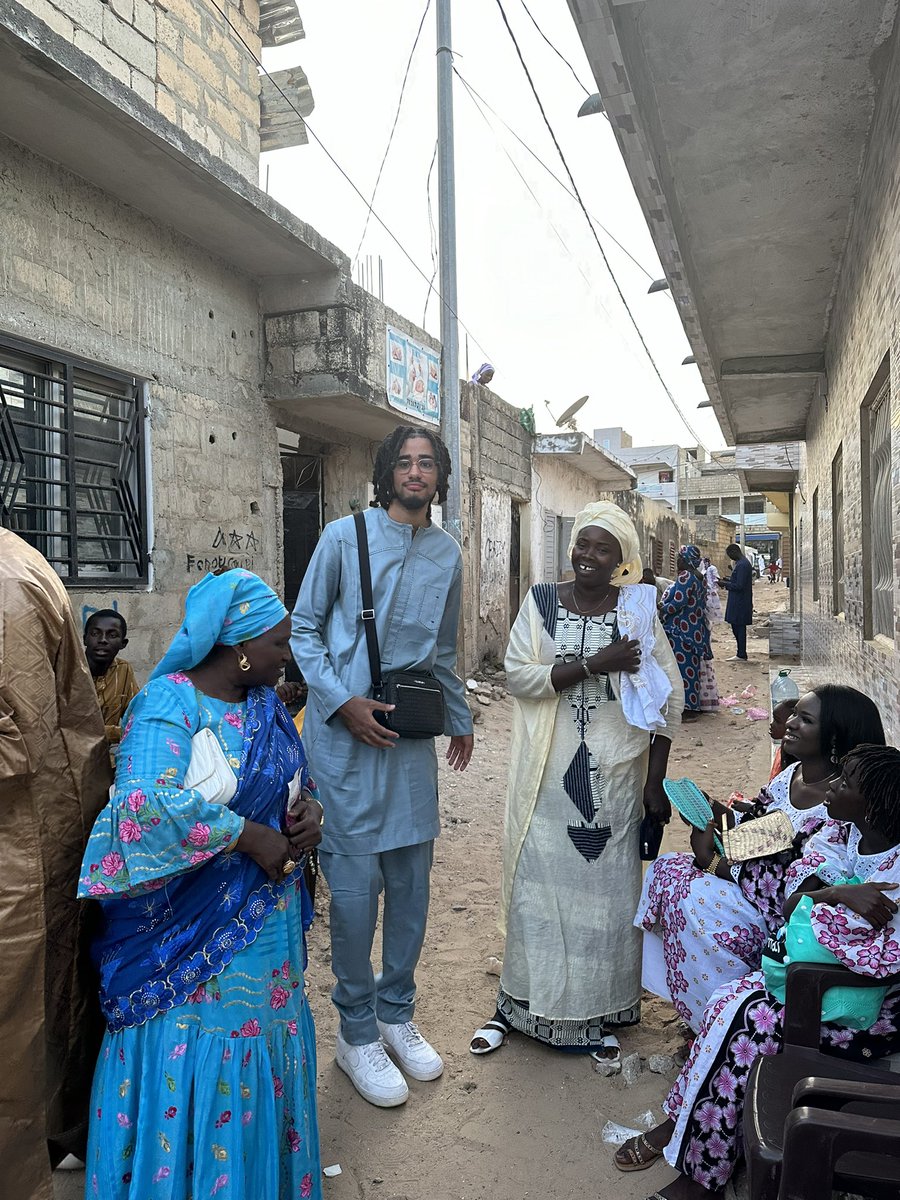 Melchiorencore's tweet photo. Je suis de retour du Senegal viens maintenant !!! 😳

https://t.co/PvGZJSnwK1 https://t.co/S17mVJkM7x