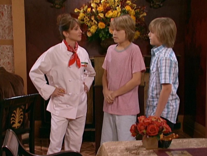 bellababe_91's tweet photo. @colesprouse @dylansprouse  don’t forget about your dinner reservation for some Italian food!!! https://t.co/iK1H2MwWgT