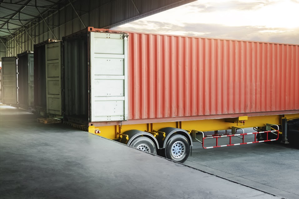 OnTimeSafeTruck's tweet photo. On Time Safe Truck, LLC is here to help you with all of your ground transportation needs! https://t.co/Nf8LGvGIb6 #Haulage #HaulageCompany #VehicleTransportationService #PalletFreightShipping #PalletTransportation https://t.co/aBdwj0yLf4