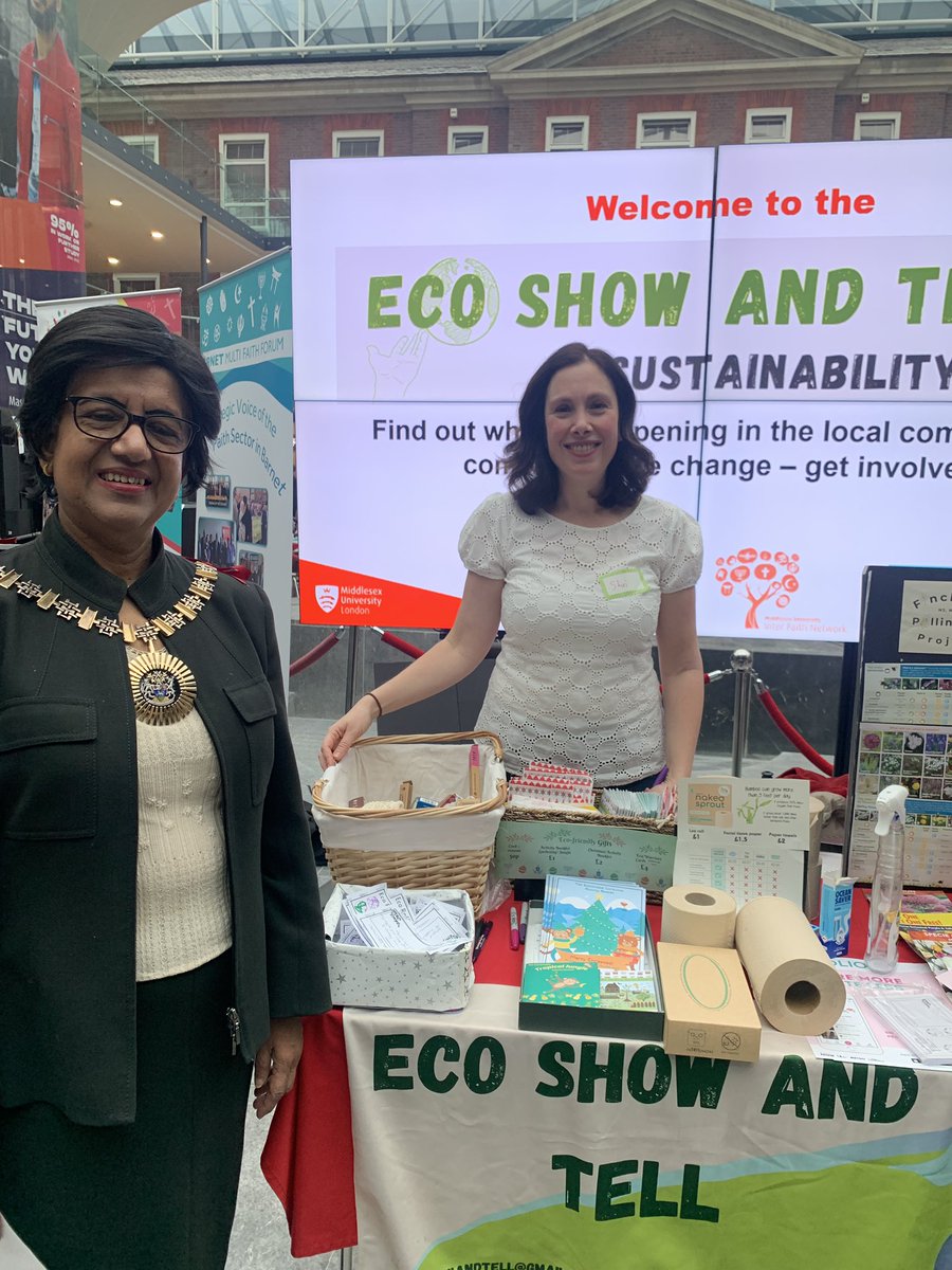 Thank you @mayorofbarnet for visiting our fair at @MiddlesexUni and speaking with the 20 environmental groups and organisations. It means a lot to have the continuous support of @BarnetCouncil. Lovely to see hardworking Councillors & the Sustainability Team members #BarNETZERO