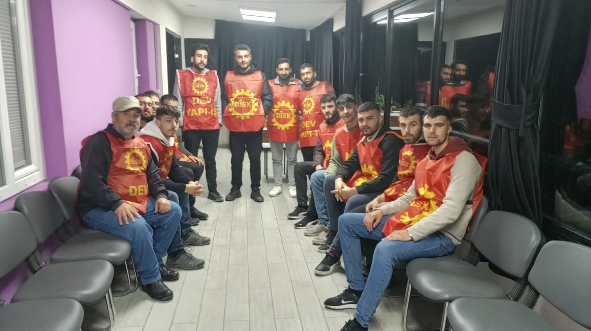 Örgütlü işçi kazanır!

Ankara Natura Vadi projesinde ödenmeyen maaşlarını istedikleri için işten çıkarılan LMS Enerji işçilerinin dünkü direniş çağrısı ardından bugün firma yetkilileri ile yaptıkları görüşme sonrasında ücretleri ödendi.