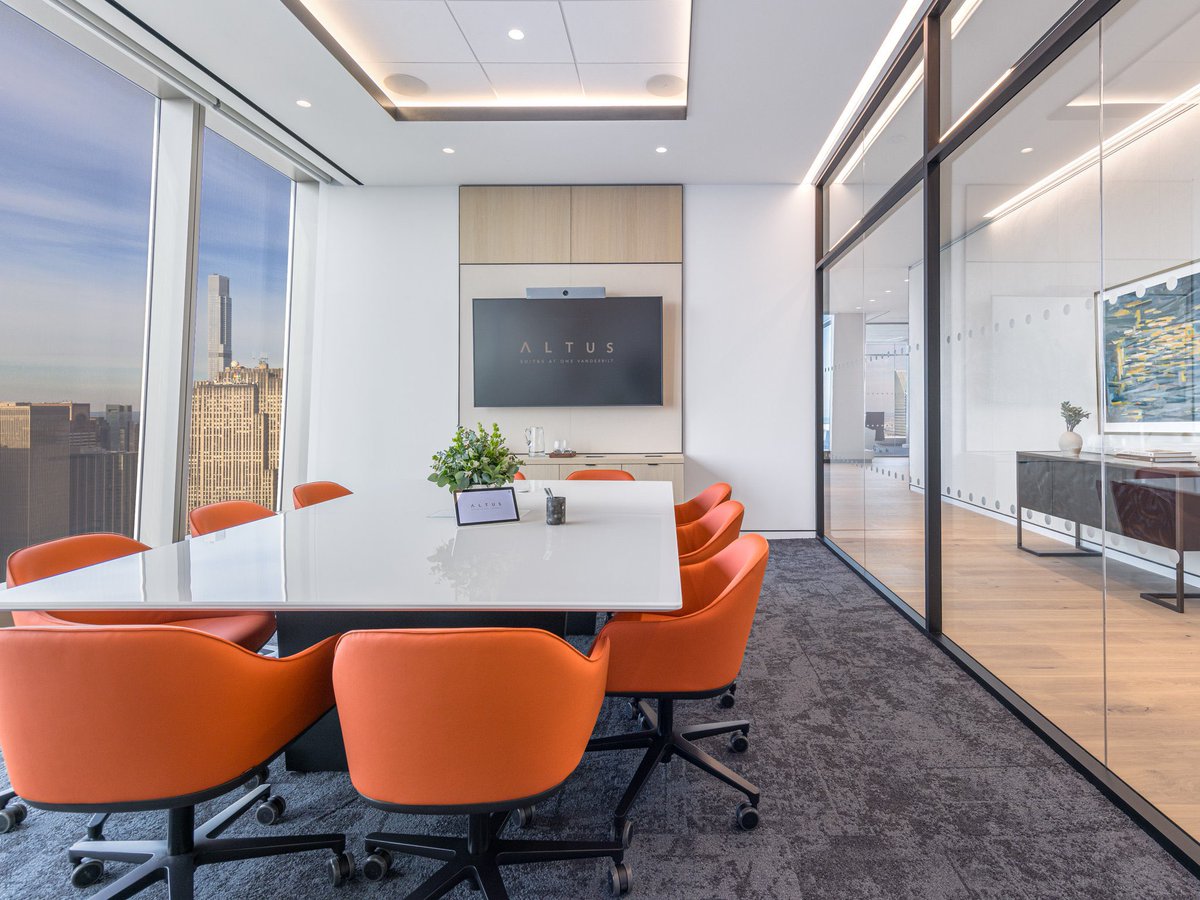 Work in style at #OneVanderbilt’s Altus Suites. These high-end spaces are fully furnished with towering ceilings, stunning views, and unparalleled amenities.