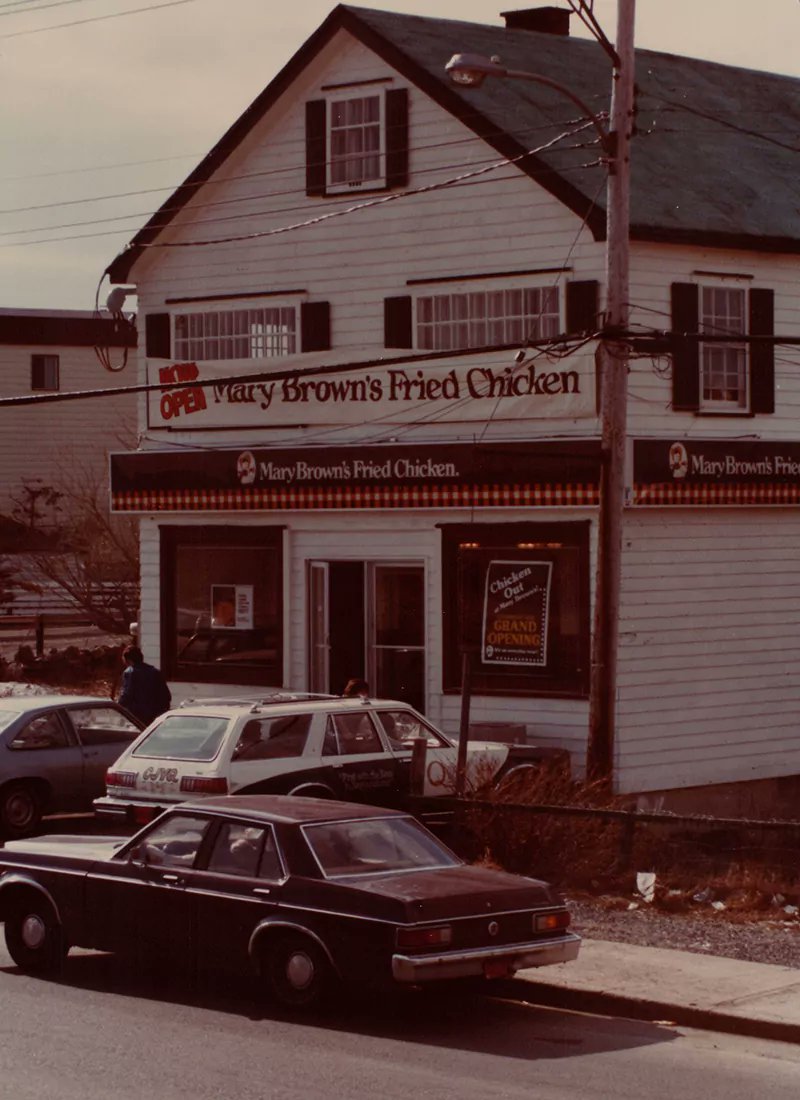 CraigBaird's tweet photo. While KFC may be more famous, with more locations, Mary Brown's Chicken is completely Canadian. 

What started in Newfoundland eventually spread across the country to become a favourite fried chicken restaurant of many.

This is the story of Mary Brown's Chicken!

In 1969, Pat Tarrant and Cyril Fleming purchased the rights to open the first Golden Skillet fried chicken restaurant in Canada.
That location was opened in St. John's, Newfoundland and Labrador.

Due to legal issues, they were forced to change the name of the restaurant. They chose to call it Mary Brown's Virginia Fried Chicken, in honour of Mary Brown Guthrie, the wife of Clifton Guthrie. He was the founder of Golden Skillet.

According to the company, Mary Brown was the creator of the American Southern-fried chicken recipe.
After the rebrand, the company developed its own proprietary cookers to "seal in juiciness and flavour".
Unlike other places, Mary Brown's chicken is not pressure fried.

Mary Brown's slowly started to expand, going into Oshawa and Mississauga by 1972. Mary Brown's famous taters debuted in Ontario in 1980.

By the late-1970s it had expanded outside Ontario.
The first restaurant in Western Canada opened in Alberta, then restaurants opened in Nova Scotia. 

These were followed by restaurants in Manitoba and then Saskatchewan. 
More recently, Mary Brown's has opened restaurants in B.C. and the Northwest Territories. 

Today, there are 230 locations across Canada.

If you enjoy my Canadian history content, you can support my work with a donation at https://t.co/u12Dmz8vKv