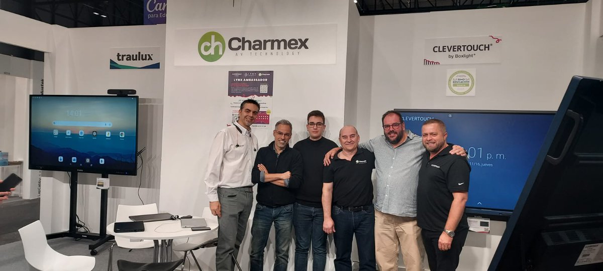 CharmexInt's tweet photo. 🤗¡Gracias a todos los que habéis visitado nuestro Stand durante @SIMOEDU_ ! Al equipo #Charmex y a nuestro partner @myClevertouch por el gran trabajo conjunto enseñando las novedades en tecnología educativa 👨🏫👩🏫¡Ha sido un placer compartir con vosotros! https://t.co/UrBWfMpnjq