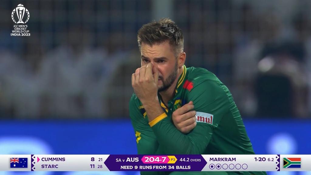 ZohaibFacts's tweet photo. Well fought my man 
#SAvsAUS https://t.co/O77O9BQNhS