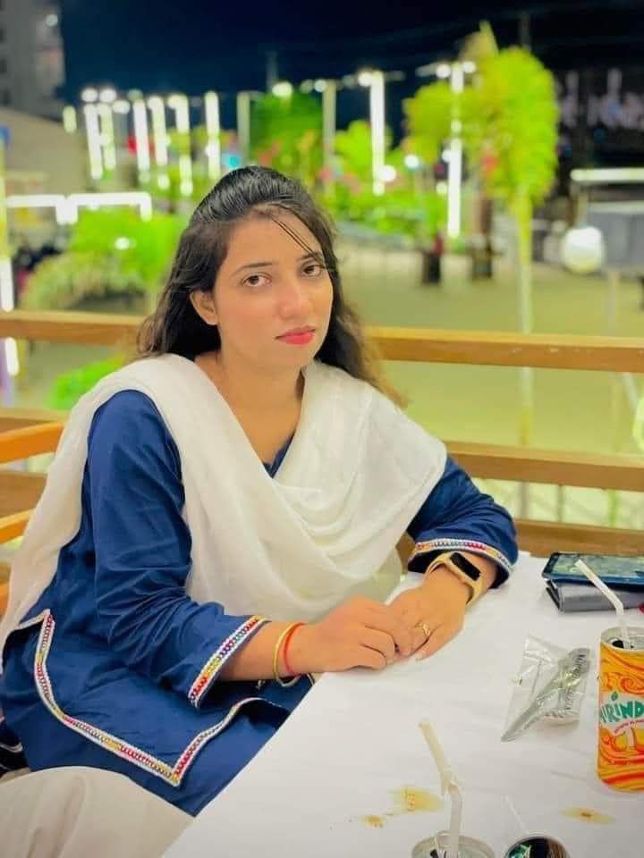 خودڪـشـي ڪـو رومـانـس ناھـي
خـودڪـشـي مـعـاشـري جـي ظـلم
ناانصافين ڏاڍائين خلاف ھڪ ھيڪلي
شخص جو وڏي ۾ وڏو احتـجاج آھي

#justiceformurk