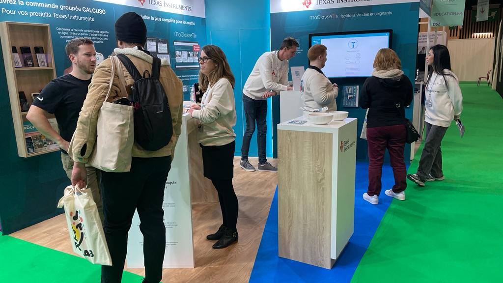 Ça bouge sur le stand TI à <a href="/educatechexpo/">Educatech Expo</a>. Pour les #maths au #lycee, 3 calculatrices graphiques #Python répondent à chaque besoin des élèves. Et bien sûr MaClasseTI.fr, présentée par Fabien. 
Nous vous attendons !
#edtech