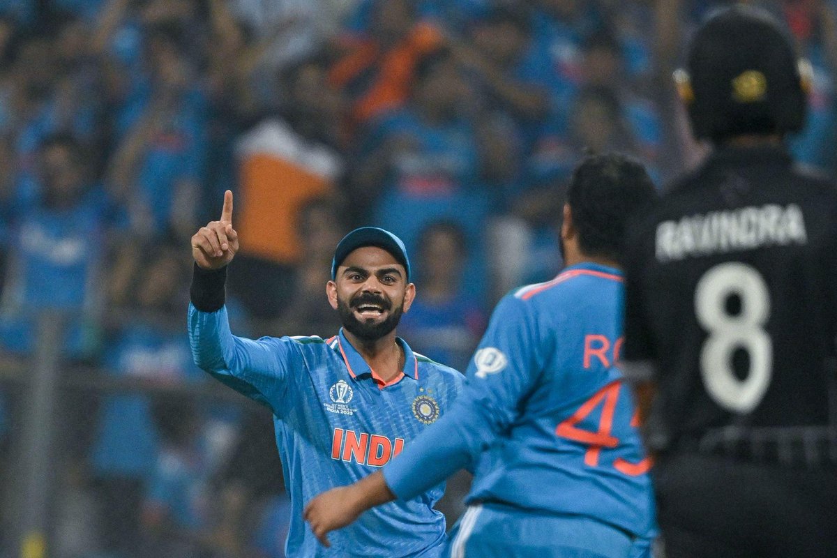 CricCrazyJohns's tweet photo. In 2003 - Australia beat India in the group stage, Unbeaten in the tournament and beat India in the final. 

In 2023 - India beat Australia in the ground stage, Unbeaten in the tournament so far and will take on Australia in the final. https://t.co/Fc8m0124mV