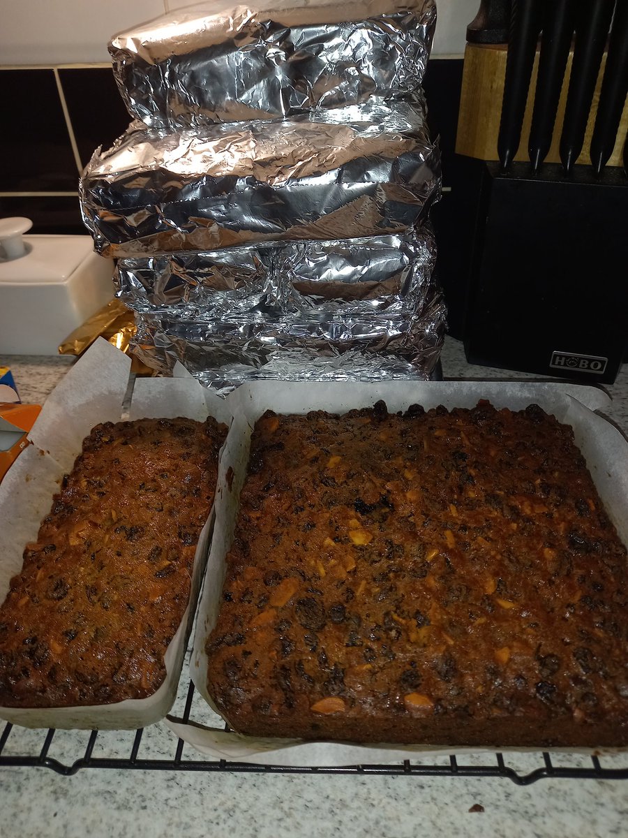 Mrs Kelmans Christmas cakes out the oven and ready to be flooded with booze over the next few weeks.