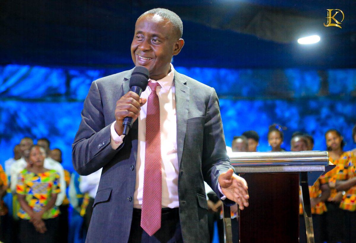 kl_dickson's tweet photo. There is no miracle where there isn't an expectation. Always come to God with an appointment.
Mark 2:5-12
#FaithInGod
#AppointmentWithGod
#DrKLDickson
#MidweekService
#CFCFortPortal
#YearOfGodsGoodness https://t.co/q4iO5gaDZM