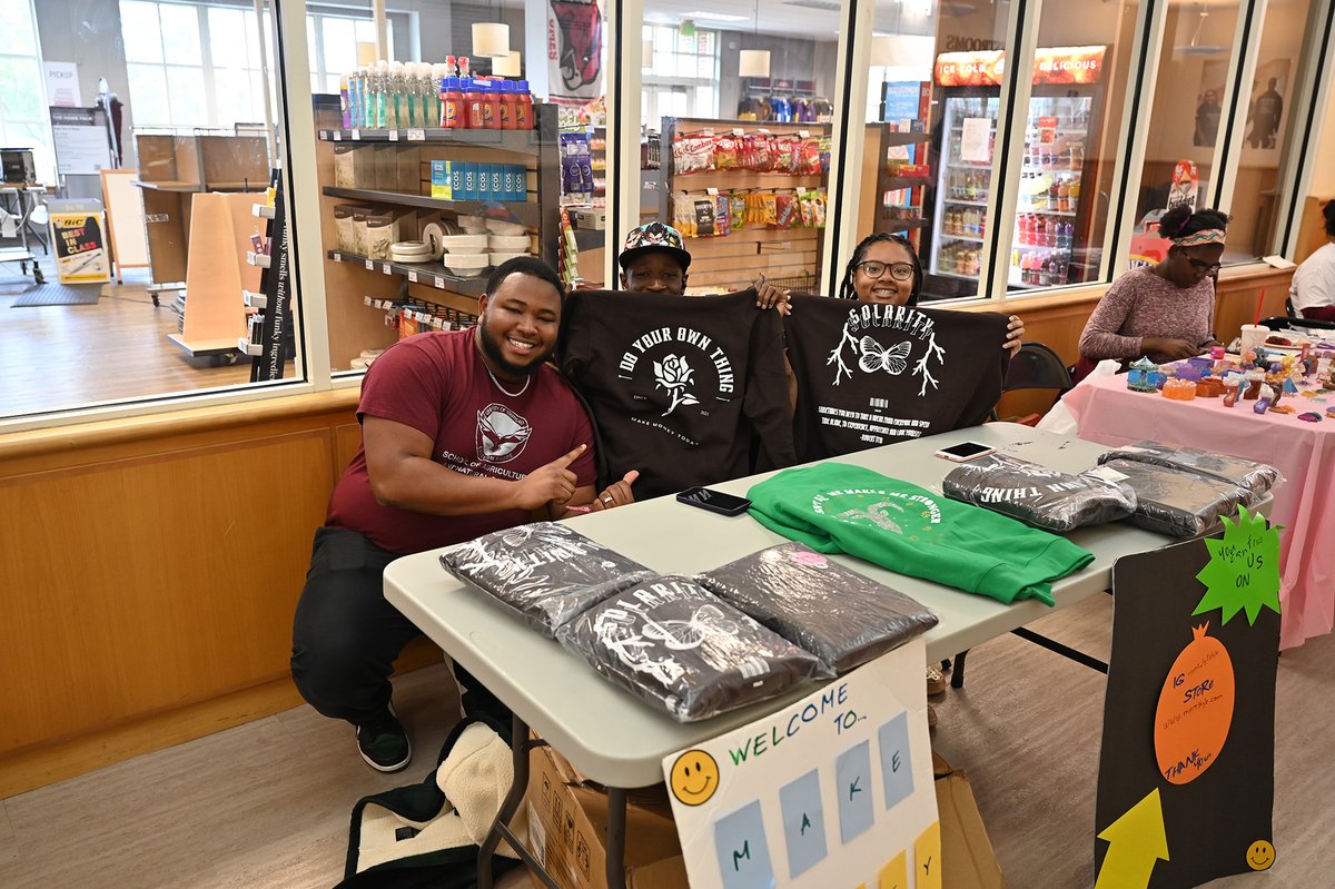 UMES students got into the entrepreneurial spirit Wednesday as they promoted their creations during a pop-up shop event held in the SSC. 

 📸 by Mekhi Stevens

#UMESHC2023