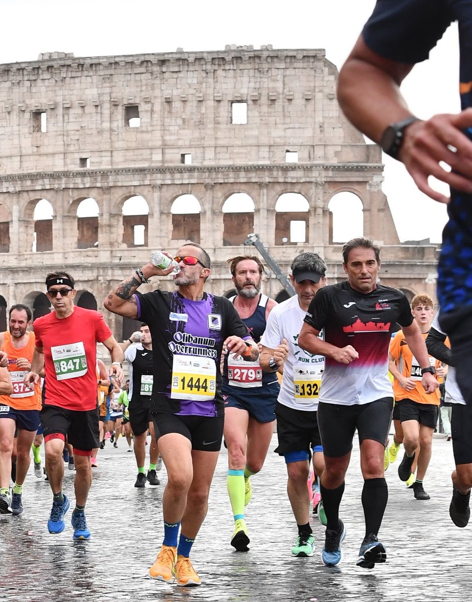 PCaporilli's tweet photo. Roma - Via dei Fori Imperiali https://t.co/g5jDlRRICy