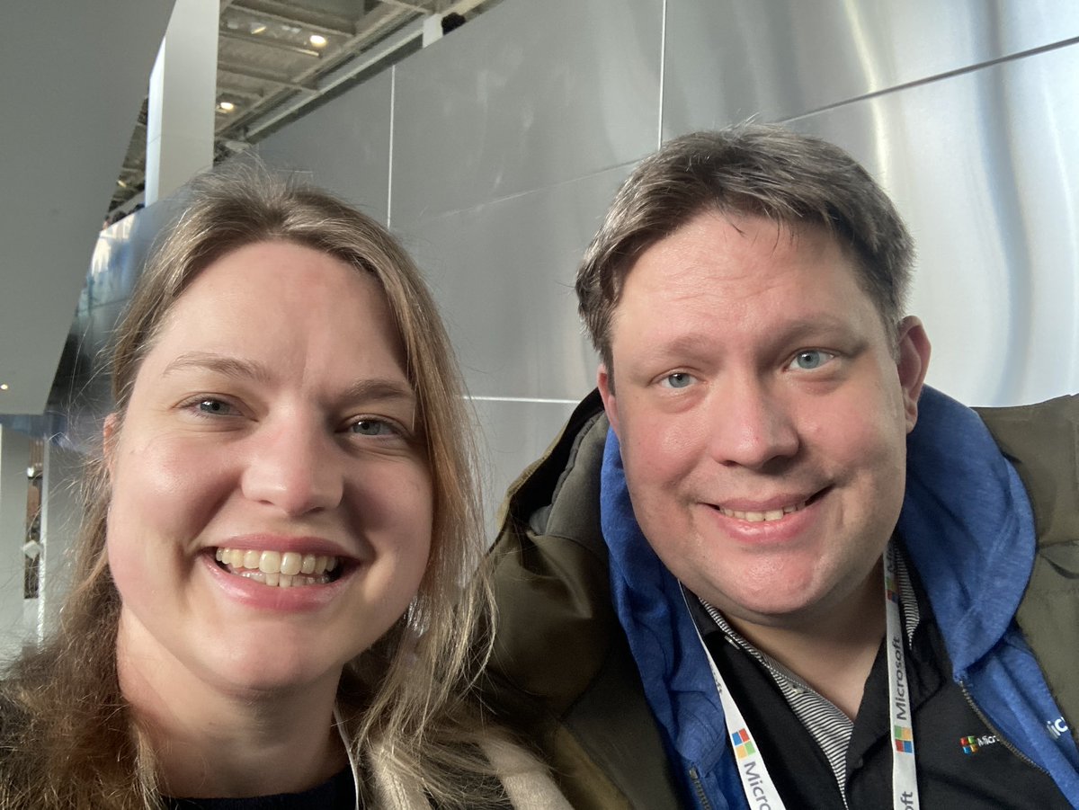 Day 2 of #MSIgnite 
Sunny weather and waiting for the keynote
