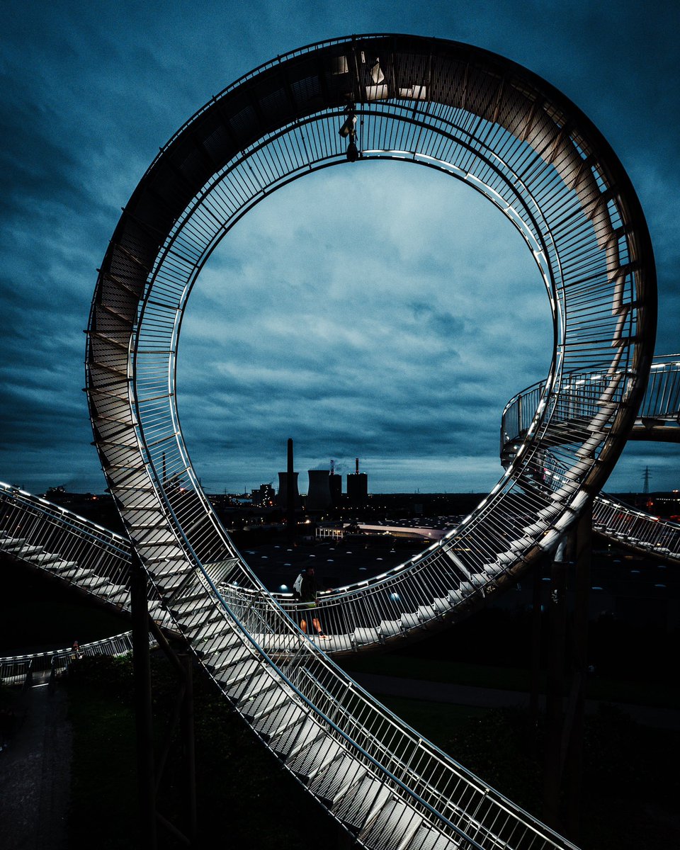 The task: To show a trainee how I work within one day. The special thing: The trainee is none other than <a href="/paulripke/">Paul Ripke</a>. #galleripky #ardkultur <a href="/ARDmediathek/">ARD Mediathek</a> 1.ard.de/galleripky_jn