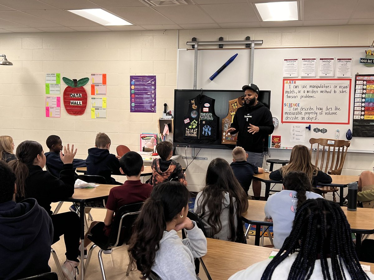 Mrs. Delgado's Class (@mrsdelgado5th) on Twitter photo Thank you, Mr. Lavoie for teaching us about being a fashion designer/stylist. π€© #GreatAmericanTeachIn <a href="/TurnerBartelsK8/">Turner/Bartels K8</a> Thank you, Mr. Lavoie for teaching us about being a fashion designer/stylist. π€© #GreatAmericanTeachIn <a href="/TurnerBartelsK8/">Turner/Bartels K8</a>