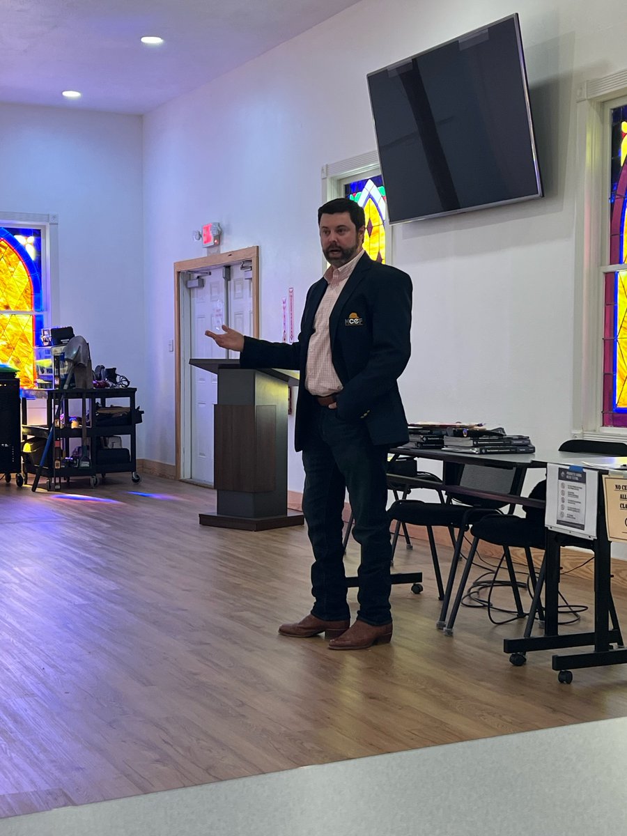 buildms_'s tweet photo. Last week, MCEF President Brent Bean had the privilege of speaking to the Moore Community House ladies for a #construction class. He covered training and job opportunities available.
Find out more on their website: https://t.co/WDdnCmjNSZ
#MCEFworks https://t.co/BT6qvQcmJW
