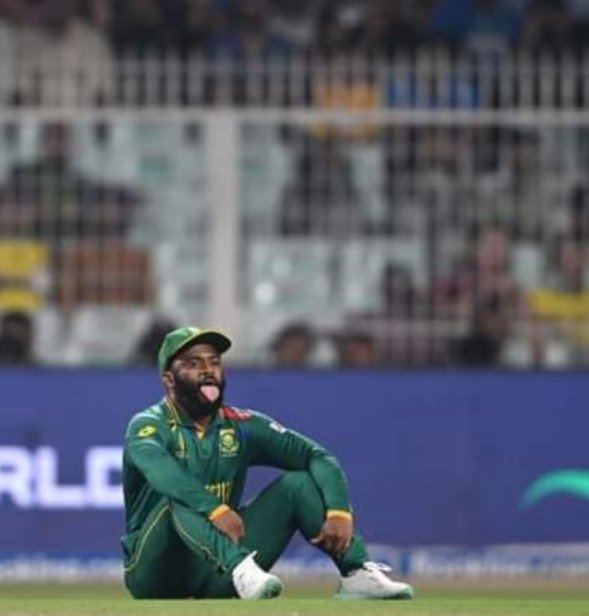 jaweriashakeel0's tweet image. Pain ❤️‍🩹, yet again for South Africa.
5 Semis, 4 Lost, 1 Tied.
Very Well Played SA 👏🏻💚

#CWC23semifinal #AUSvsSA