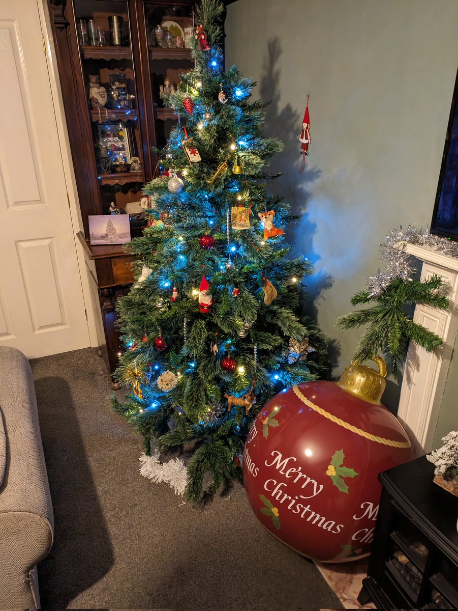 cacharles123's tweet photo. Anybody else come back home to this on November 16th. Really!!! https://t.co/aIifv8IdJj