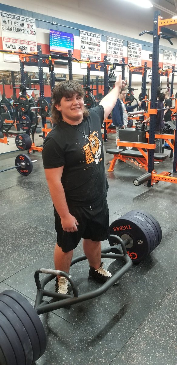 Gobles_Strength's tweet photo. Congrats to Junior Nick Graves for breaking not only the 11th grade deadlift record, but setting a new school record of 515 pounds!!  #gobles #goblesstrength https://t.co/2QksU0wTwU