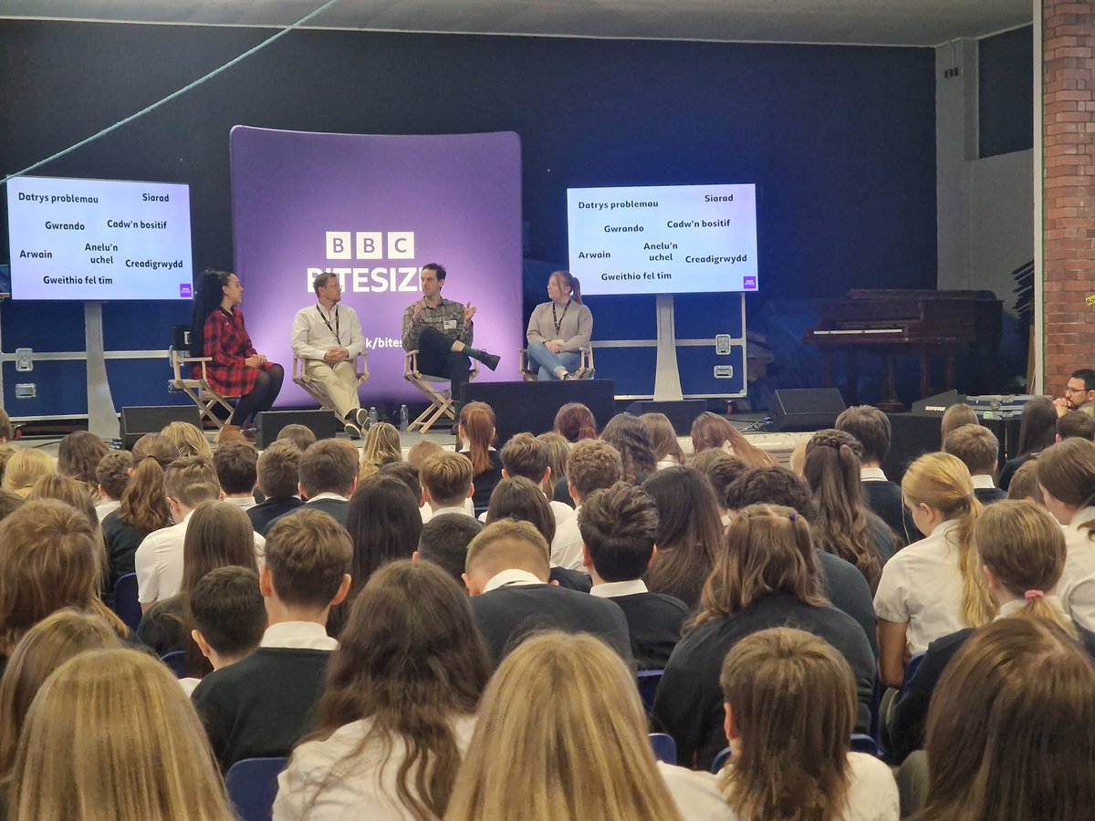 Ysgol Gymraeg Gwynllyw tweet media