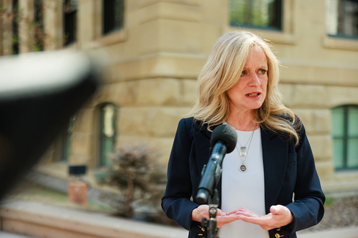 RachelNotley's tweet image. Alberta NDP Leader Rachel Notley issued the following statement in response to the release of the Public Health Emergencies Governance Review Report:

“I am incredibly concerned about some of the recommendations included in the Public Health Emergencies Governance Review Report…