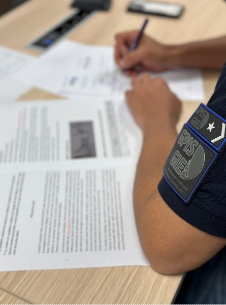 GpisGie's tweet photo. 👨💻La semaine dernière plusieurs agents ont planché sur l’examen préalable à leur assermentation Pendant 2 heures ils ont répondu à un QCM et rédigé un PV sur la base d’un cas pratique✍️ On croise les doigts en attendant les résultats 🤞
#GPISGIE #assermentation #formation https://t.co/DdgUacIkO4