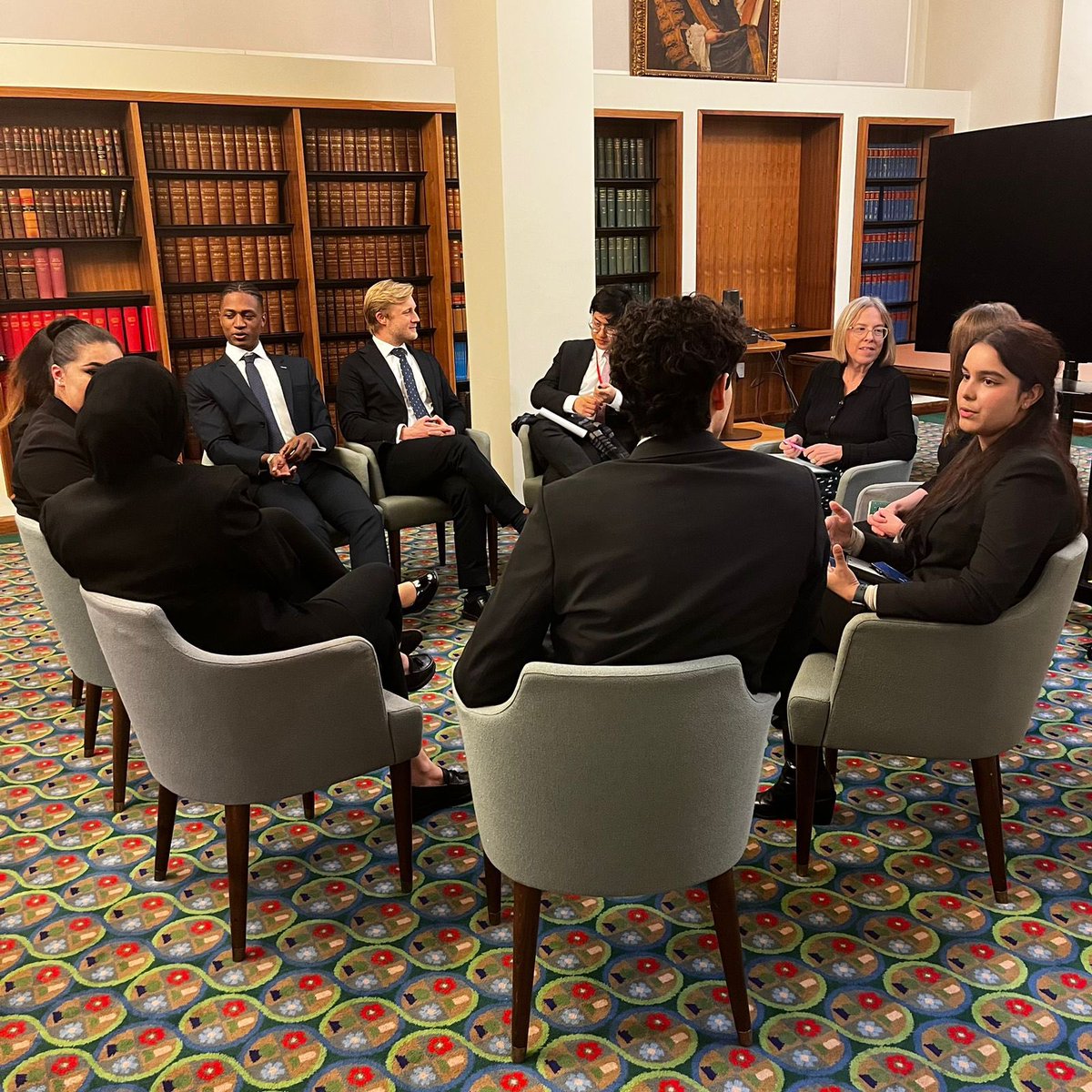 @BridgeTheBar Thursday saw our interns continue to watch today’s hearings, which they discussed afterwards with our Judicial Assistants, they had time to work on their presentations for tomorrow before reflecting on their week with CEO Vicky and Head JA Rebecca.