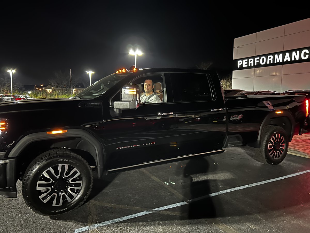 PerformanceBui3's tweet photo. Congratulations Samuel on your brand new GMC Denali! 🎉 We are sure you must be ecstatic about the purchase of this luxurious vehicle! Treat yourself to a spin! 🙌 #GMCDenali #HappyDriving
Find your next Buick or GMC here: https://t.co/iZL2UYEF58 https://t.co/7OFYZTh0iM