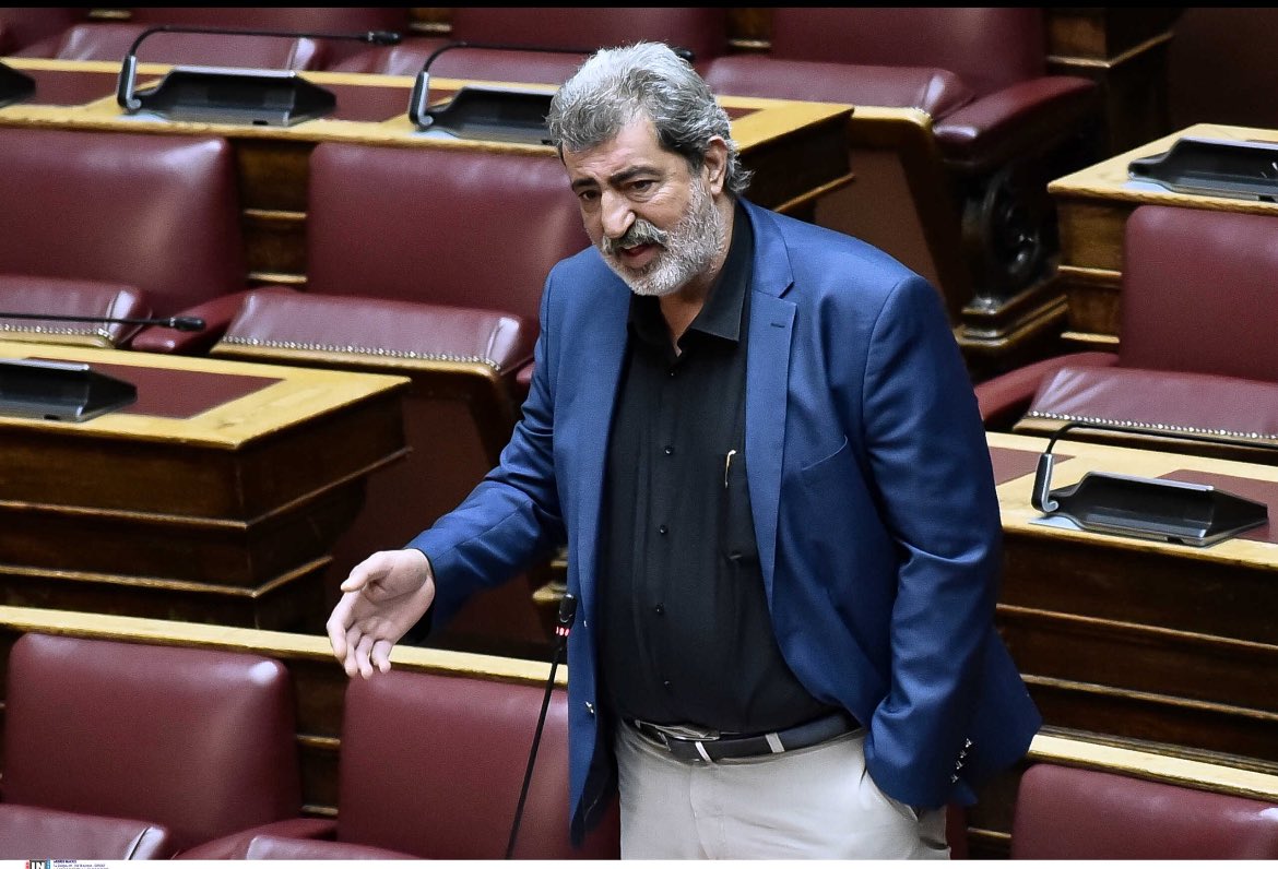 unclebinu's tweet photo. Επειδή εχω δάνειο &amp;έχωκάμει 2χειρουργεία στα Αγγλικά &amp;ξέρω, έτσι. Τηνε τράπεζα τη λένε Goldman Σάξου, έτσι. Έπίσης, ύπάρχει &amp;η Τσιτι Μπαν ή, Τσίτι σκετο, έτσι. Η Μαρίλη Lynch, η Morgan Στανη, η Jeep Morgan. Η Ελβετικιά η UPS. Η Ατσουμπουσου η Κινεζικιά. &amp;η Αγγλικιά η Μπακάλης https://t.co/NdTpIon8tp