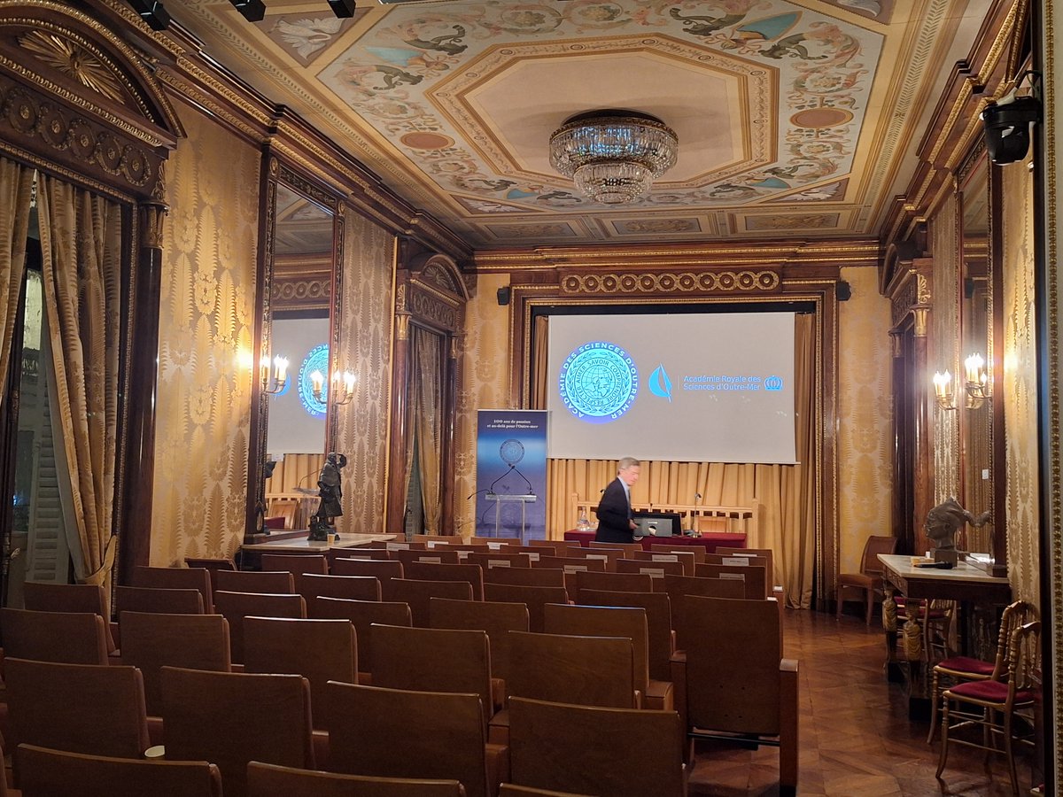 Cette dernière présentation vient conclure cette première journée de colloque ! Une journée placée sous le signe de la connaissance, de l'amitié et de la coopération amenant à un colloque enrichissant et inspirant !! @KAOWARSOM #conférence #écologie #mer #outremer #stratégie…