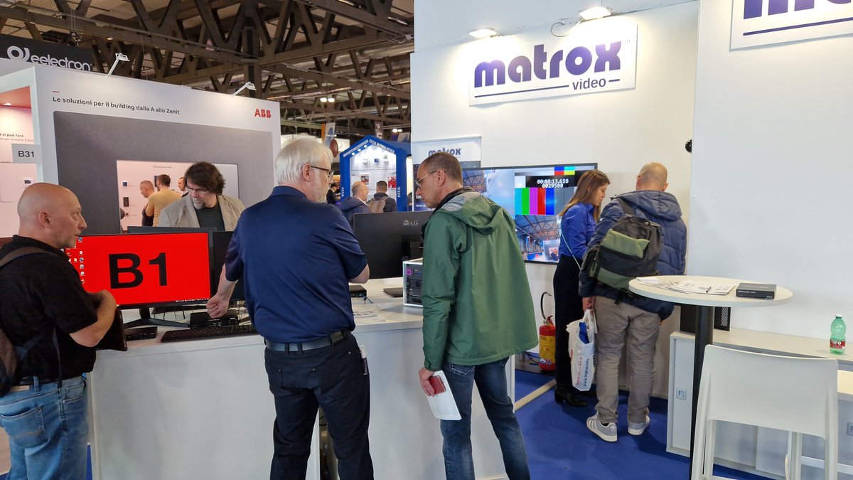MatroxVideo's tweet photo. Vi siete persi la presentazione di IPMX di Jochen Köhl allo SMART BUILDING EXPO AV Playground? Passate allo stand B37 (padiglione 6P) per scoprire tutto su IPMX dagli esperti e vedere la nostra tecnologia AV-over-IP. #SBE23 #matroxvideo https://t.co/oL7PLGFpP2