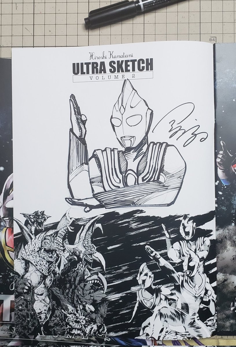 sanukisyokunin's tweet photo. I'm singing on Ultra Sketch. I will bring it to Tsuburaya convention and COMICON Saudi Arabia.

ウルトラスケッチは円谷コンベンションで販売。せっかくですので、購入してくれた方には好きなキャラのスケッチします。

#Ultrasketch 
 #ウルトラスケッチ #円谷コンベンション #ウルトラマン https://t.co/ohQLca21LI