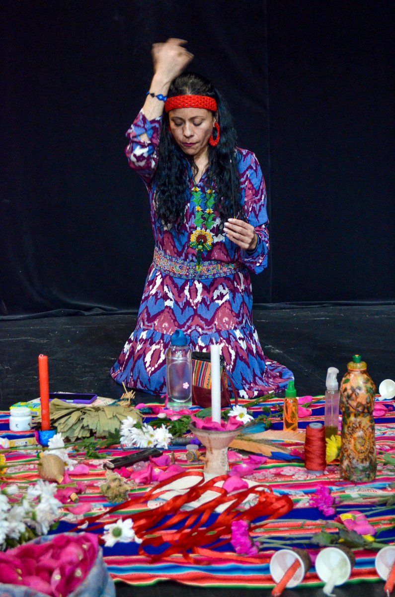 🌺 TALLER SIEMBRA DE LUNA
Reuniéndonos espiritualmente en un círculo de mujeres.
Una propuesta del @colectivoMukashiMukashi con su proyecto SembrarTeatro con el apoyo del Programa Nacional de Salas Concertadas @Mincultura y el Programa Distrital de Salas Concertadas @Idartes 2023