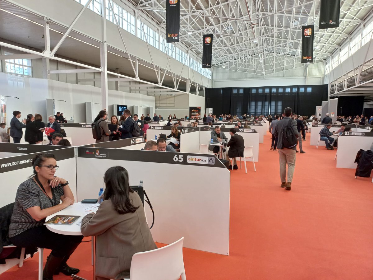 TurismoPro_na's tweet photo. Nafarroako #Turismoa #INTUR2023 (Barne Turismoaren Nazioarteko Azoka) joan da Valladolidera
@feriavalladolid. Gaur, profesional, touroperadore eta agentziekin bilerak egiteko eguna
👉🏻 https://t.co/1OhWm14XAF
#INTURTalks #INTURNegocios https://t.co/iNnIwyx5Vj
