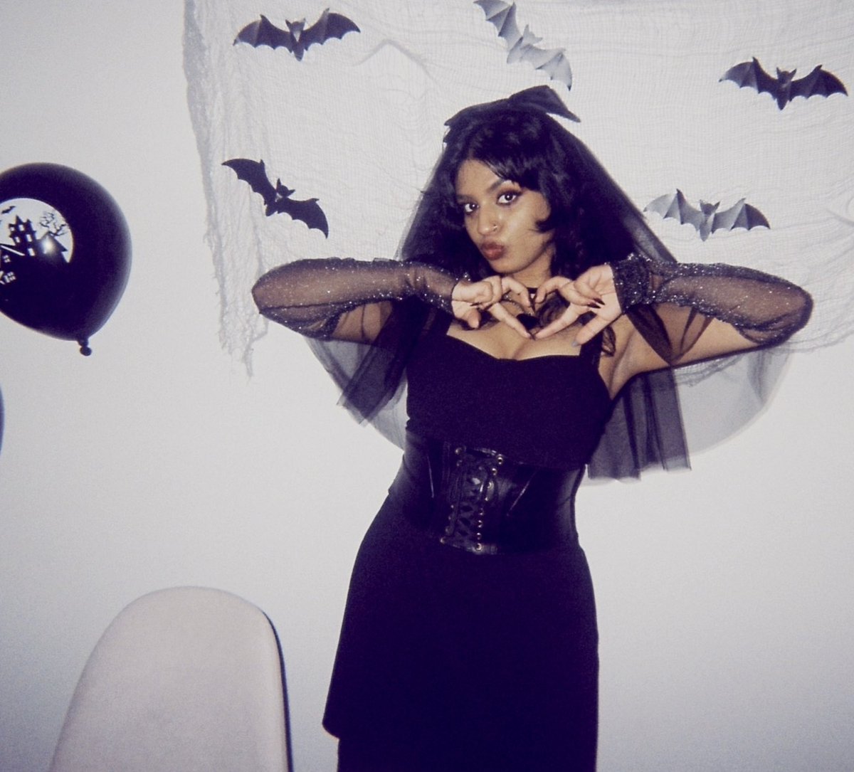 rijaxd's tweet photo. big day for the emos and scorpios https://t.co/FQwH67R76L