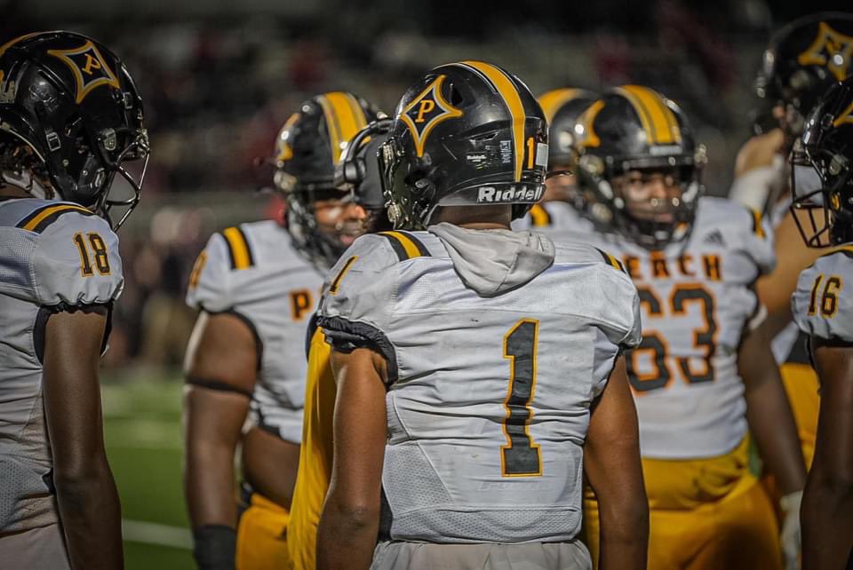 Junior Szn stats: 170 comp on 63% completion, 1833 passing yards with 24 td and 4 int , and 91 rushes for 677 yards and 6 tds
<a href="/coachdhudson/">Don S Hudson</a> <a href="/Coach_Smith_1/">Coach Tanner Smith</a> <a href="/JustDj___/">Derrick Mason Jr.</a> <a href="/Coach_MPark/">Matt Park</a> <a href="/CoachPick6_/">Rod Harris ED.S</a>