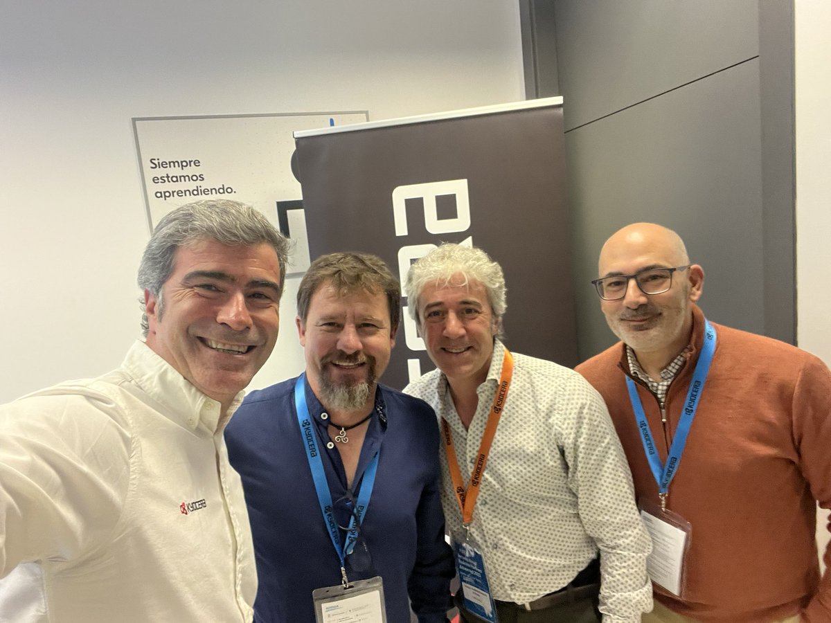 esteban_pacios's tweet photo. Hoy hemos recibido la visita de muchos amigos en las pcoo ellas @KYOCERA_DS_ES de #LasRozas
Gracias a @Value_Creciendo por su interés en el evento y el esfuerzo diario
#BusinessPartnerAdvanced https://t.co/EBUrXE4aUz