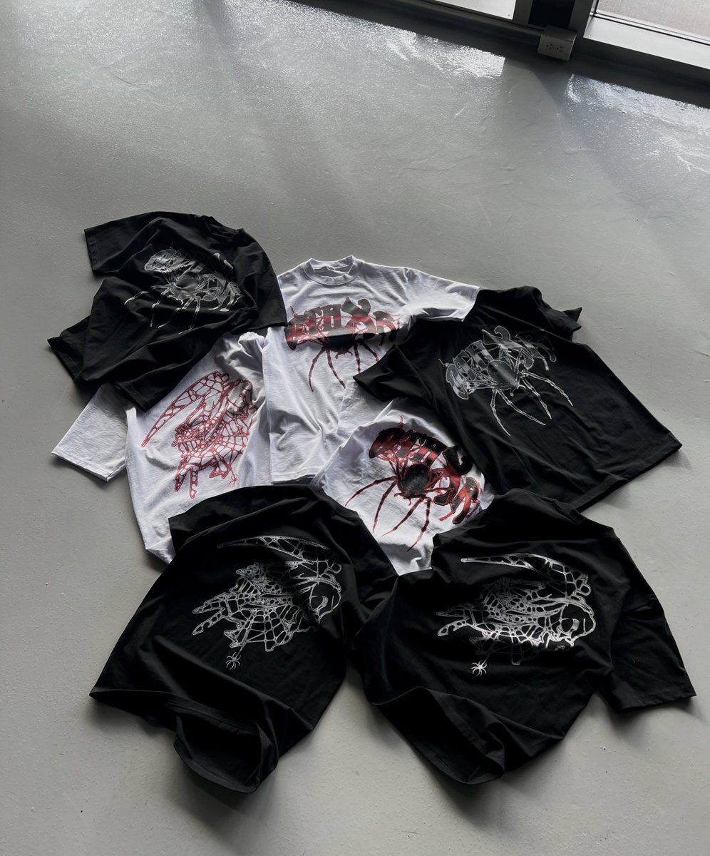 OthxrworldO's tweet photo. ARACHNID TEES
(Black &amp; White Colorways)
DROPPING NOVEMBER 17th @ 2 PM CST(PREORDER)

*FREE REAPER BEANIES IN FIRST 10 ORDERS ON DROP DAY 
https://t.co/u1I75fcA4V https://t.co/TZo9WGSnQD