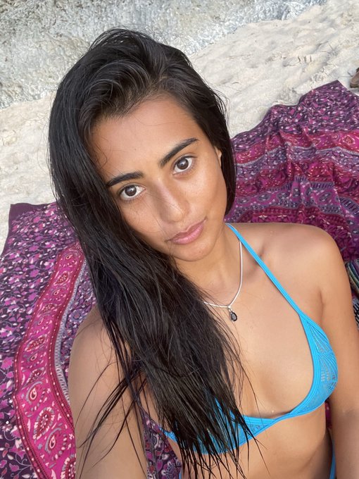 Have a nice one 💘🦋 https://t.co/37AuwZmhXT<a href="/tag/burningman2023"class="tags"><span>#burningman2023</span></a>