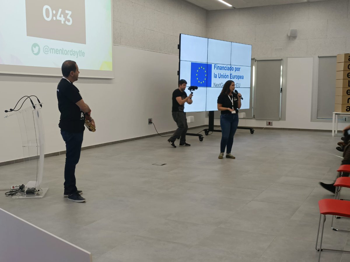 mentorday_org's tweet photo. El "PitchCombat" en el evento ha sido emocionante. Ideas brillantes compitieron en innovación. Gracias a todos los participantes por hacer este evento especial. Sus presentaciones inspiradoras y llenas de potencial. ¡Enhorabuena por compartir sus proyectos!

#GEW2023 #aceleraTE https://t.co/0xXVX7RQ0Y