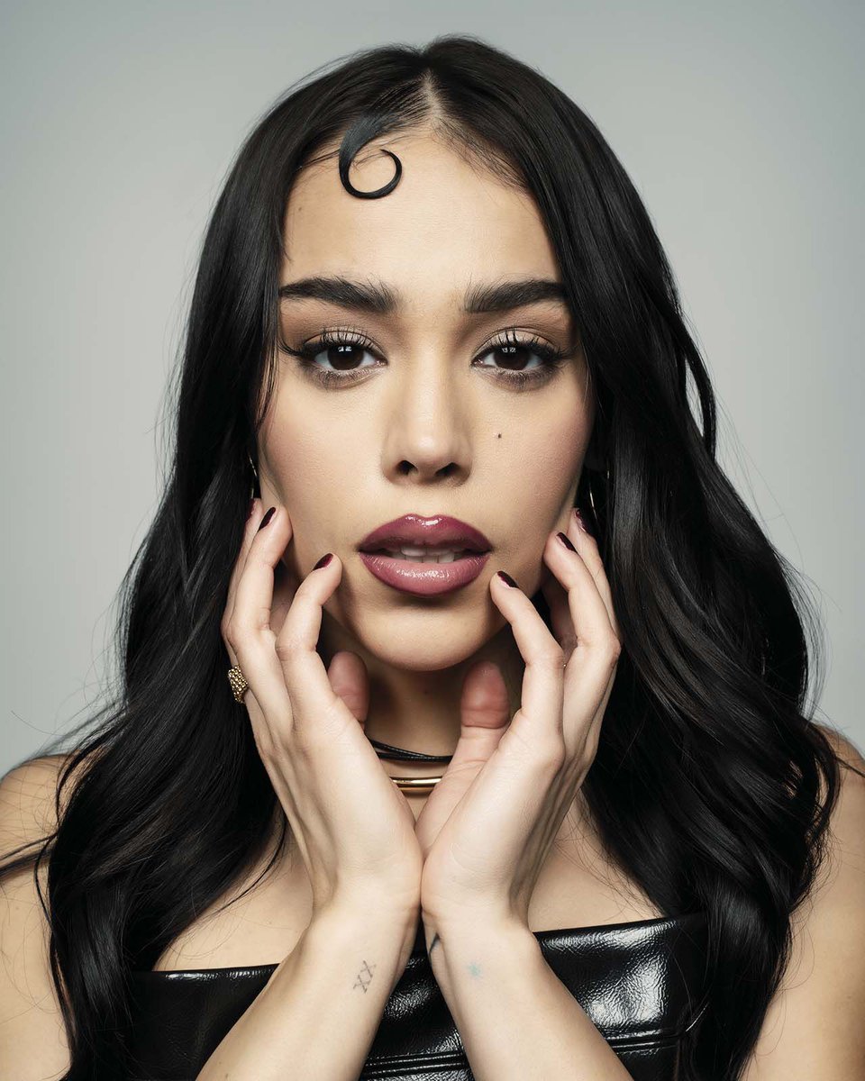 DANNA_Today's tweet photo. De acuerdo a Forbes, la princesa del pop latino @dannapaola es la cantante femenina mexicana más escuchada a nivel global. 

— Según las estadísticas cada 8 minutos una persona escucha una canción de ella en todo el mundo. https://t.co/mpeKE6ni0C