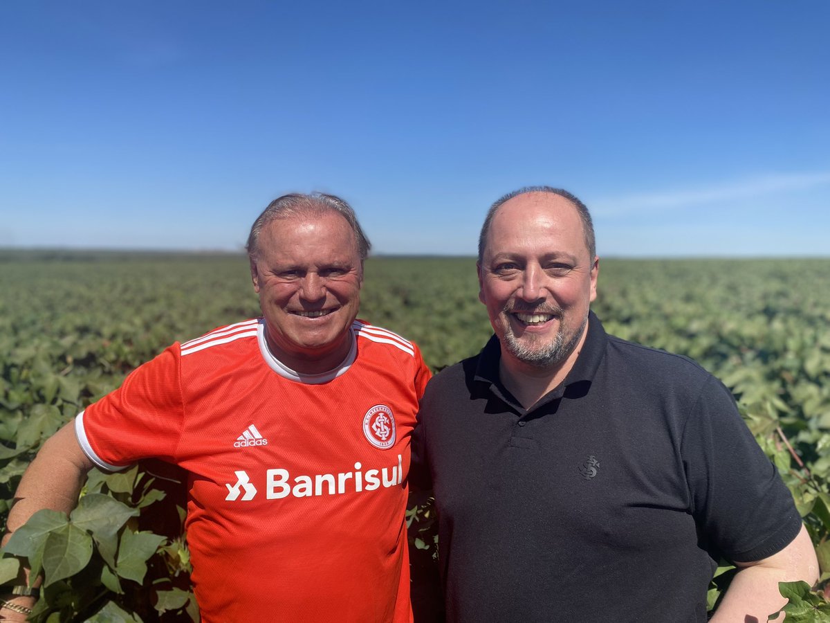 DataFutebol's tweet photo. a eleição do Inter virou uma disputa de candidatos com promessa de aporte milionário

elusmar maggi do agro x delcir sonda do varejo

qual o seu bilionário favorito? https://t.co/F3OIr0zU0V