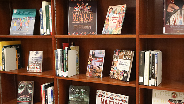 uolibraries's tweet photo. Looking for ways to celebrate Native American Heritage Month? Start with a book. 📚Several are on display on the bookcase on the east side of the Knight Library lobby and ready for you to check out. 📖
#DucksRead https://t.co/NFPvFiaU9Y
