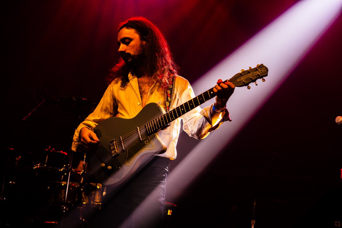 BLOSSOMS tweet media