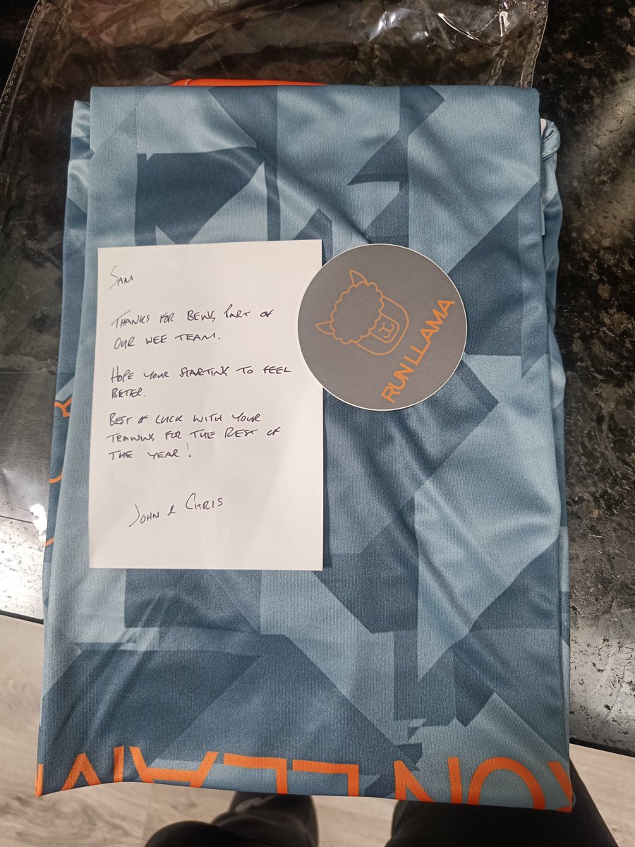 Great Thursday pick up from the  <a href="/LlamaRunning/">Run_Llama 🦙</a> team. They're getting me started on my Ultra journey and keeping me looking slick. Grateful to be involved 🏃
