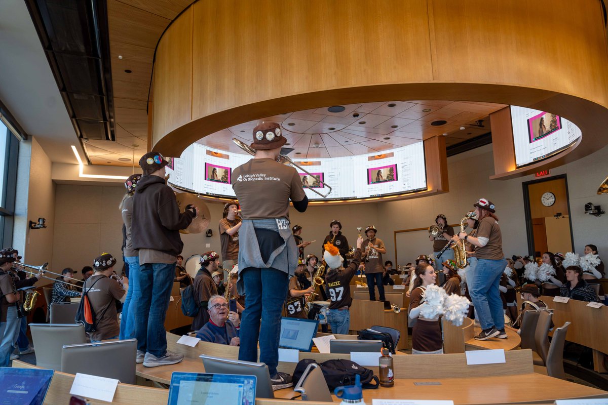LehighU's tweet photo. Band horns up! 🎺🔥🍂 Who needs sleep? The Marching 97 has been roaming all morning to remind us that it’s Rivalry Week! #BeatLafayette | #Rivalry159 | #LeLaf https://t.co/H5PfwBGbOO