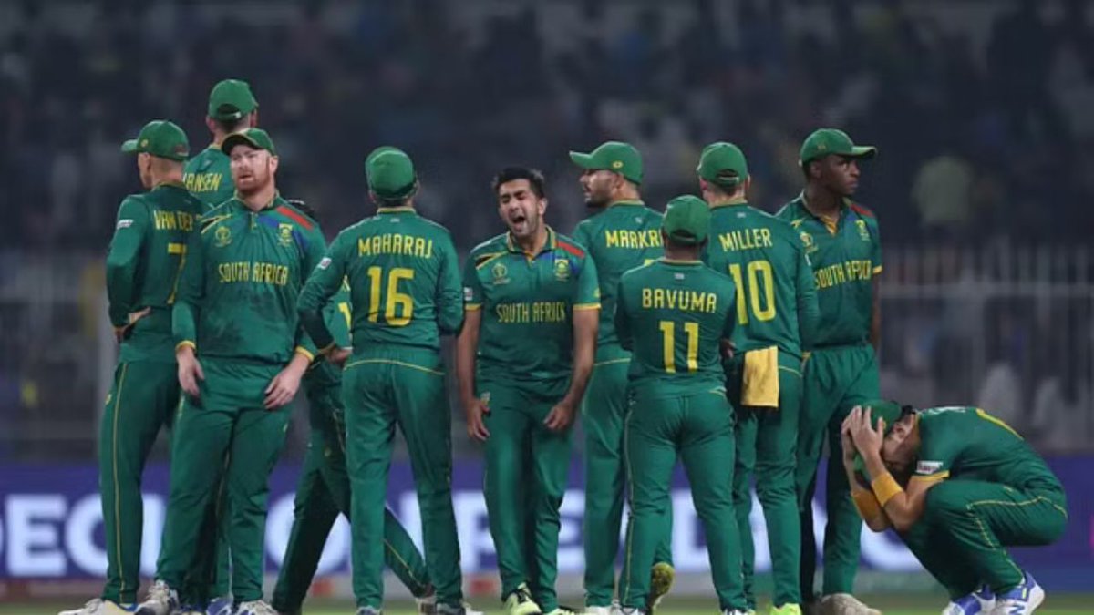 SanjayY16416523's tweet image. रहती है  कमी, लोगो की मेहनत में भी,,
हर बार कुसूर, किस्मत का ही नही होता है।💔💔💔🥰🥰
#CWC23semifinal 
#AUSvsSA 
#ICCCricketWorldCup