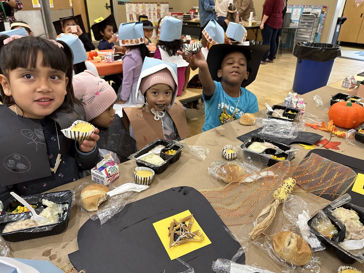 Our TK/K kids having their annual Thanksgiving feast. What have an awesome team of teaches, parents and nutrition workers that make this such an amazing memory for our kids! #MissionMustangs #ThisIsRUSD @RedlandsUSD
